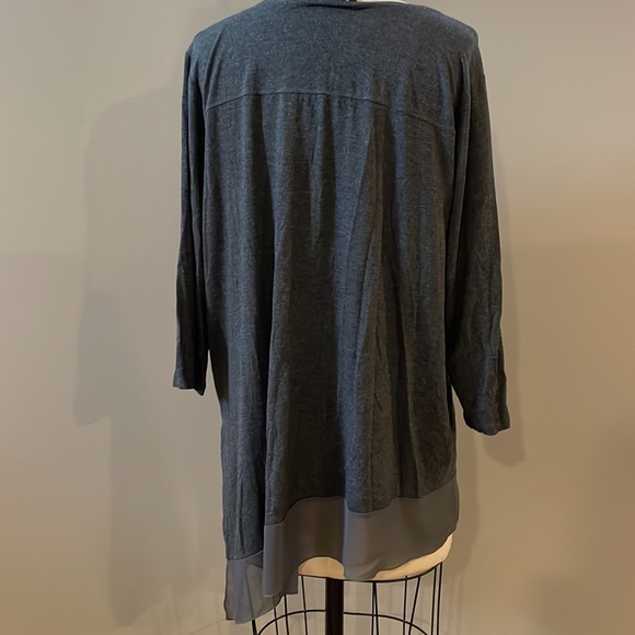 Lane Bryant long sleeve asymmetrical lightweight tunic with sheer bottom - Picture 4 of 5